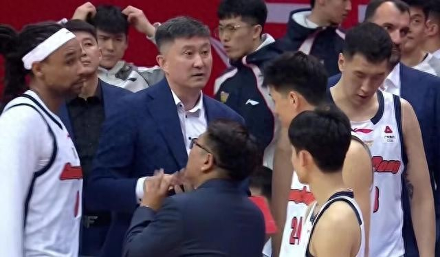 CBA常规赛收官三轮战：广东北京争四、深圳补强